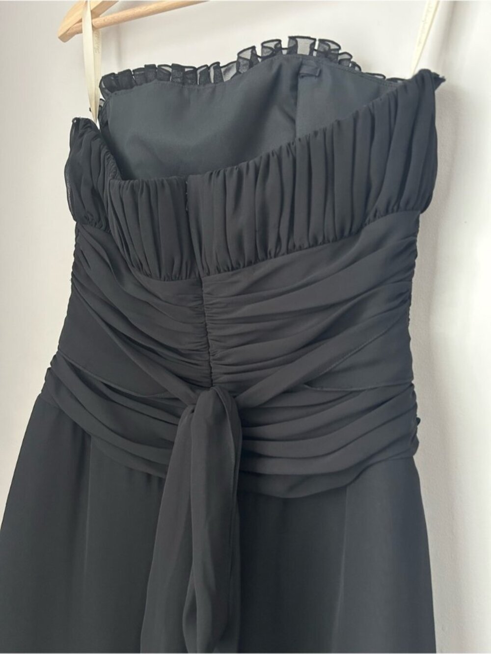 Elegant Strapless Black Occasion Dress - Picture 4 of 6
